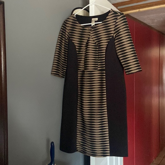 Black & Brown party drees size 8 only one time used - Picture 1 of 1